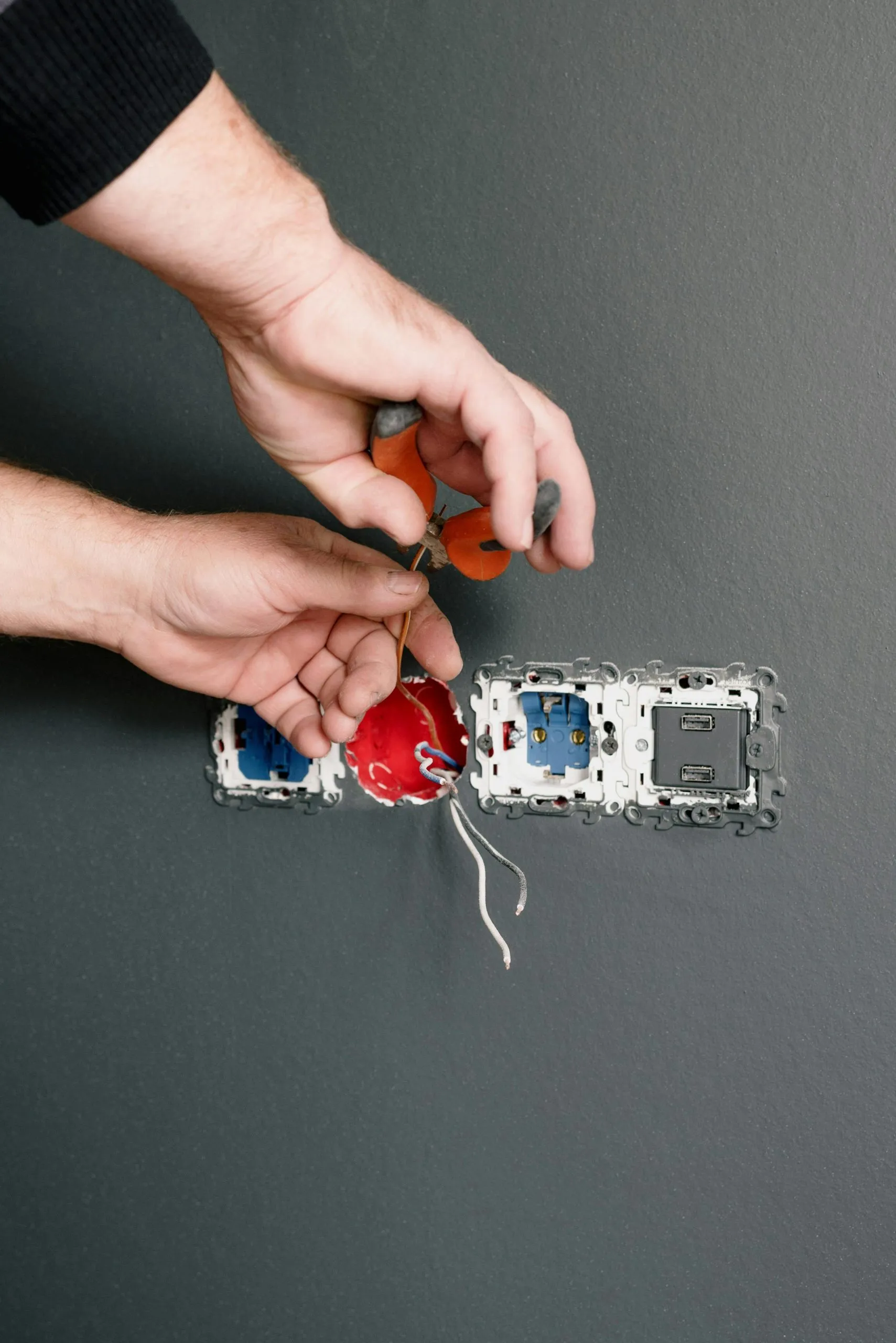 Elinstallation – elcentral och kabeldragning